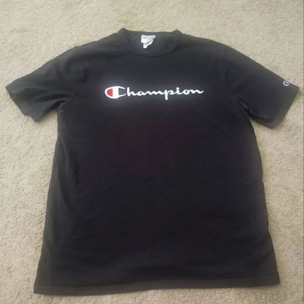 Champion Embroidered Script Black SS T-shirt Men's Size XL PRE-OWNED
